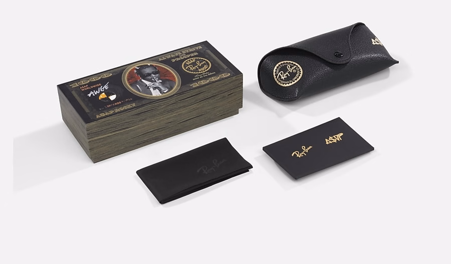 MEGA WAYFARER BLACKED OUT COLLECTIE
